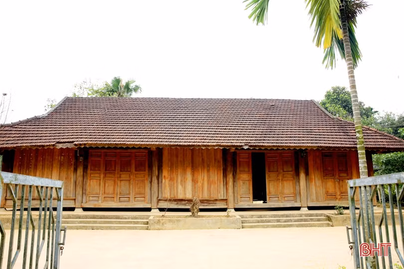 Thăm nơi làm việc của Trung tướng Đồng Sỹ Nguyên tại Hương Khê - Hà Tĩnh