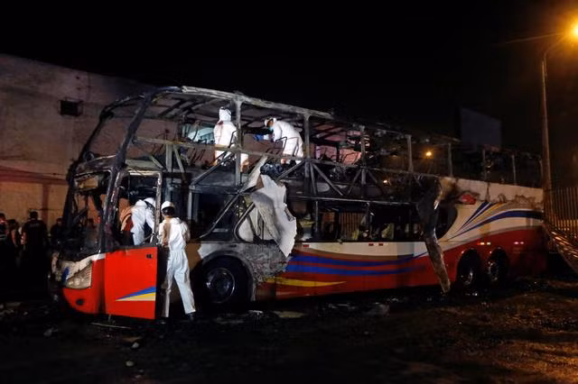 Ít nhất 20 người thiệt mạng trong vụ cháy xe buýt ở Peru