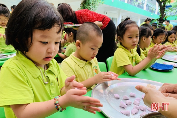 Trải nghiệm thú vị Lễ hội Tết Hàn thực ở Trường Mầm non Trí Đức