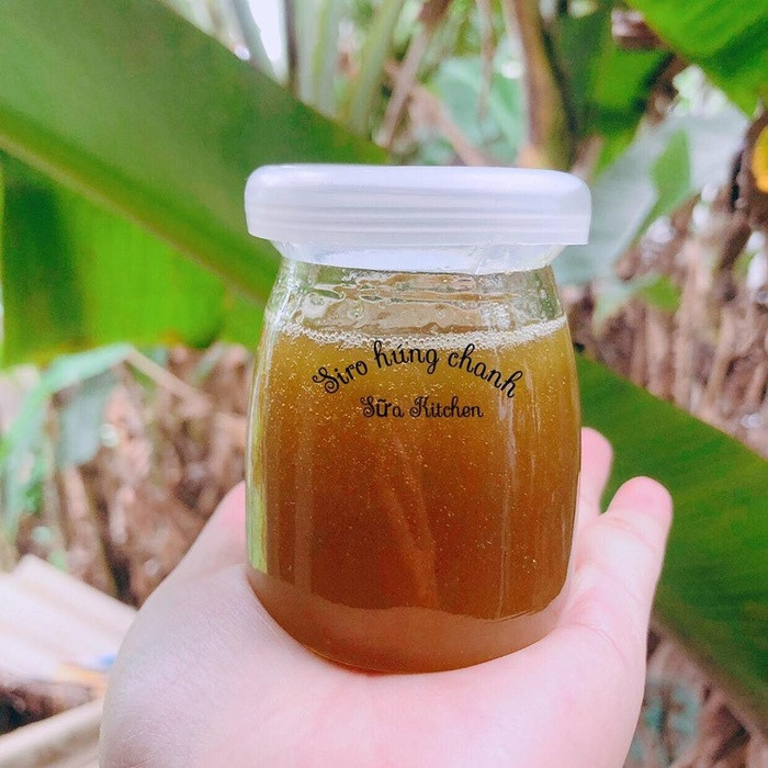 Cách làm siro húng chanh đường phèn trị ho, cúm giao mùa cực nhạy cho bé