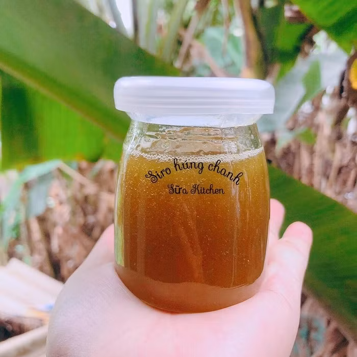 Cách làm siro húng chanh đường phèn trị ho, cúm giao mùa cực nhạy cho bé