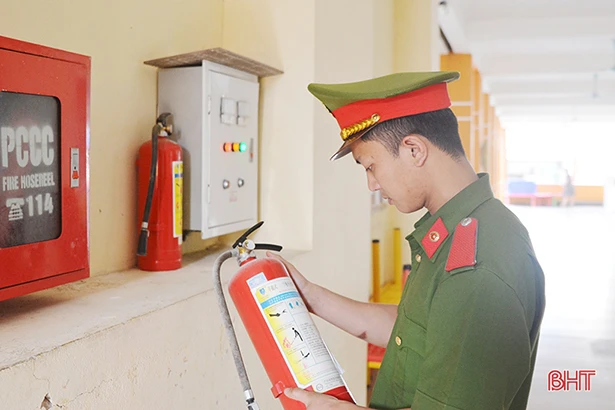Các trường học ở Hồng Lĩnh trang bị kỹ năng phòng “giặc lửa”