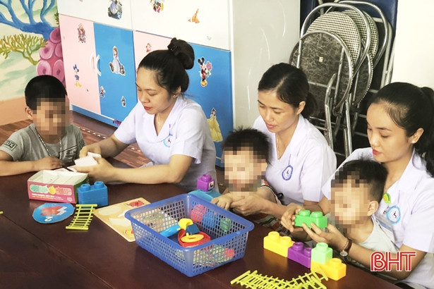 Bệnh viện Phục hồi chức năng Hà Tĩnh quyên góp hỗ trợ trẻ khuyết tật, tự kỷ