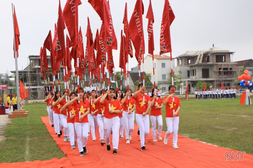 Hơn 200 vận động viên tham gia Hội thao Agribank Hà Tĩnh II