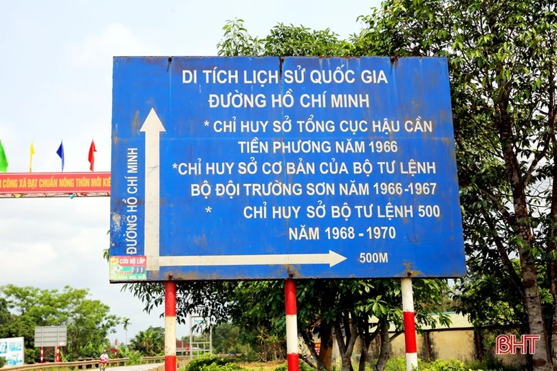 Thăm nơi làm việc của Trung tướng Đồng Sỹ Nguyên tại Hương Khê - Hà Tĩnh