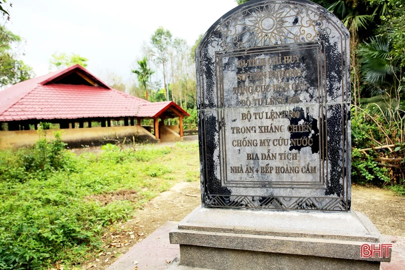 Thăm nơi làm việc của Trung tướng Đồng Sỹ Nguyên tại Hương Khê - Hà Tĩnh