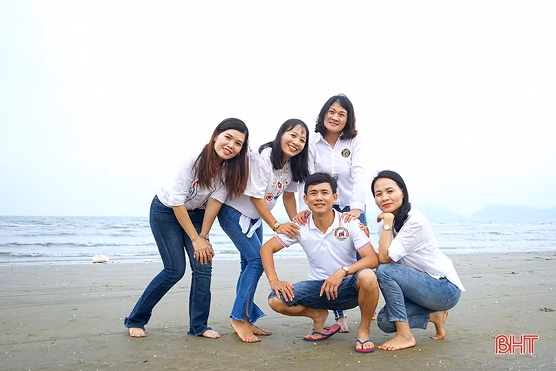 Về Hà Tĩnh, nghe xôn xao sóng biển…