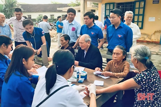 Thanh niên Hương Sơn tham gia 5.000 ngày công vì cuộc sống cộng đồng