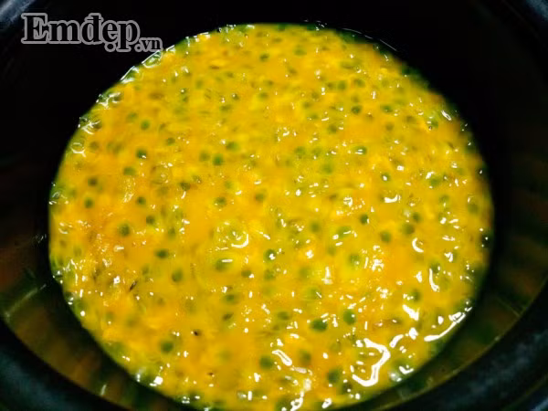 Tự làm siro chanh leo mát lạnh, tràn đầy năng lượng