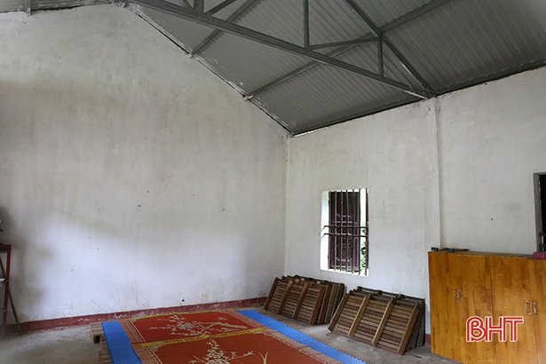 Điểm trường “cắm bản” Hương Khê xuống cấp: “Rất thương học sinh nhưng không biết phải làm sao”!?