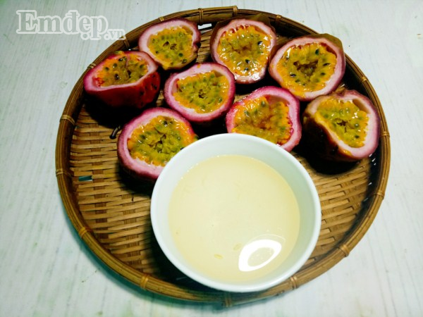 Tự làm siro chanh leo mát lạnh, tràn đầy năng lượng