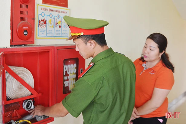 Các trường học ở Hồng Lĩnh trang bị kỹ năng phòng “giặc lửa”