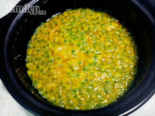 Tự làm siro chanh leo mát lạnh, tràn đầy năng lượng