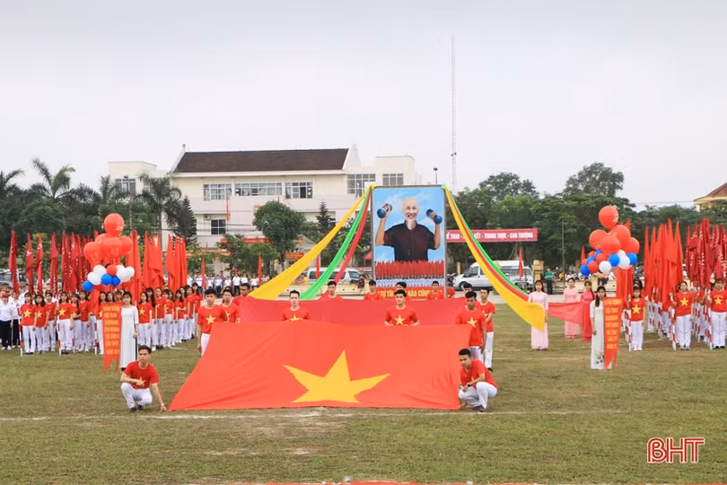 Hơn 200 vận động viên tham gia Hội thao Agribank Hà Tĩnh II