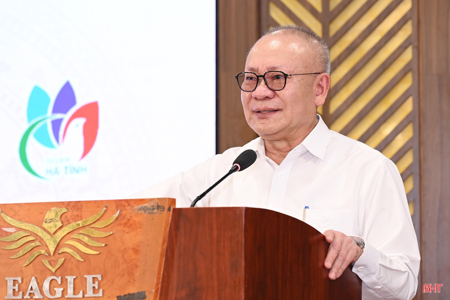 Ông Nguyễn Mạnh Thản - Phó Chủ tịch Hiệp hội Du lịch Việt Nam, Chủ tịch Hiệp hội Du lịch thành phố Hà Nội, Cụm trưởng Cụm Hiệp hội Du lịch phía Bắc phát biểu kết luận hội nghị.