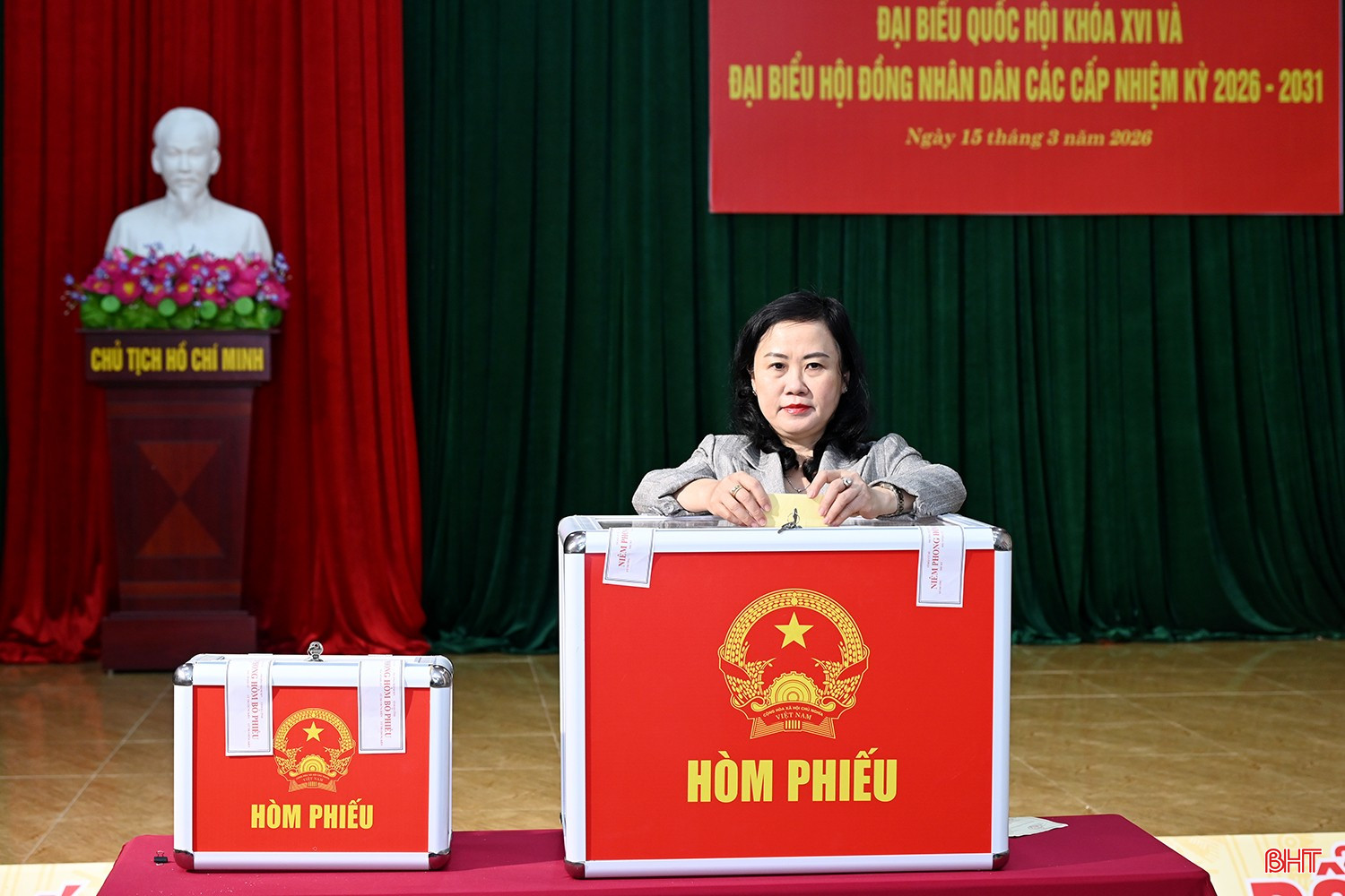 Tiếp đó, Trưởng ban Tổ chức Tỉnh ủy Trương Thanh Huyền...