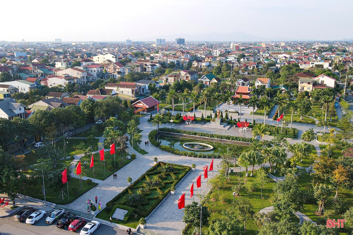 Khu lưu niệm Bác Hồ về thăm Hà Tĩnh (phường Thành Sen).