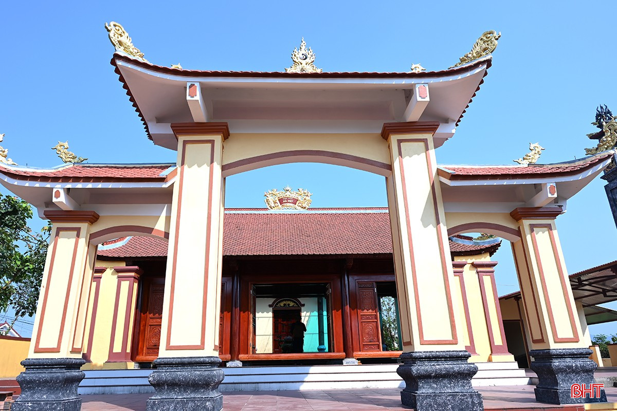 Nhà thờ dòng họ Hà Huy tại xã Cẩm Hưng.