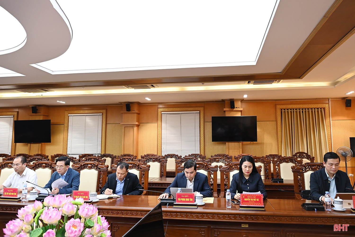 Đại biểu dự giao ban.