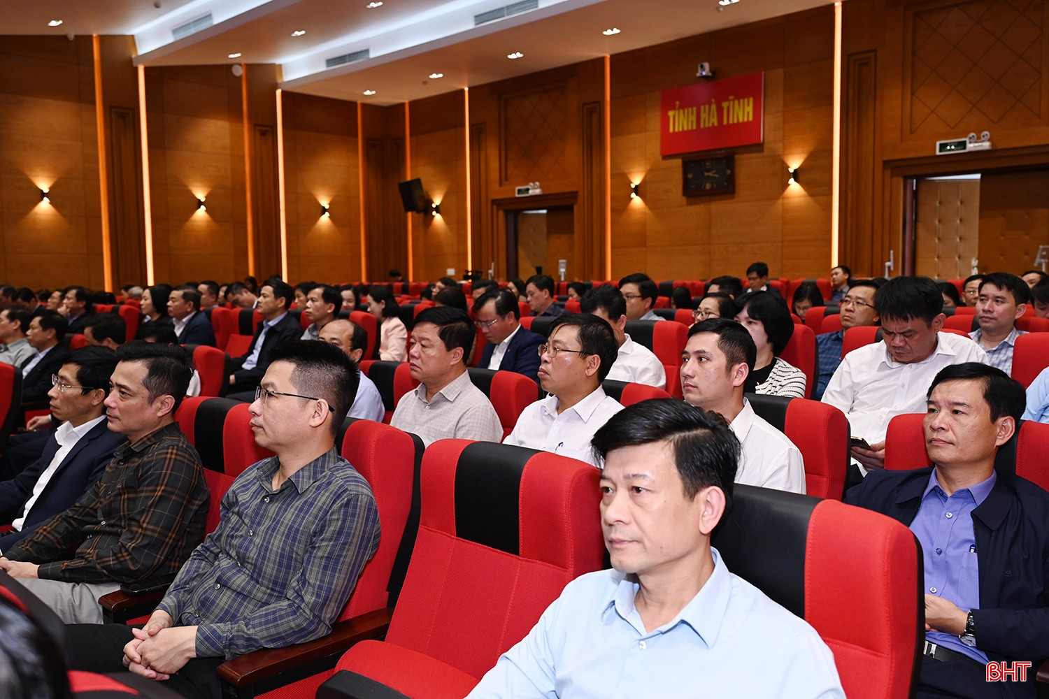 Đại biểu Hà Tĩnh dự hội nghị.