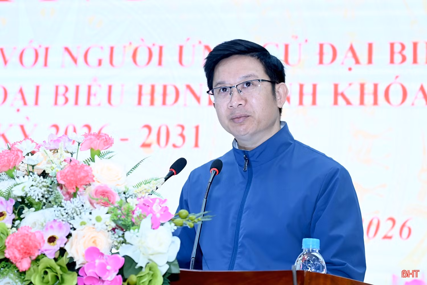 Ông Trần Văn Lượng - Trưởng ban Tuyên giáo và Công tác xã hội (Ủy ban MTTQ tỉnh), ứng cử viên ĐBQH tỉnh trình bày chương trình hành động.