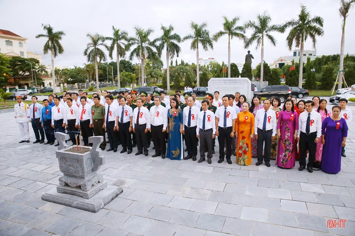 Đoàn kết, chung sức đẩy mạnh các phong trào thi đua, tạo động lực cho sự phát triển của Hà Tĩnh trong giai đoạn mới