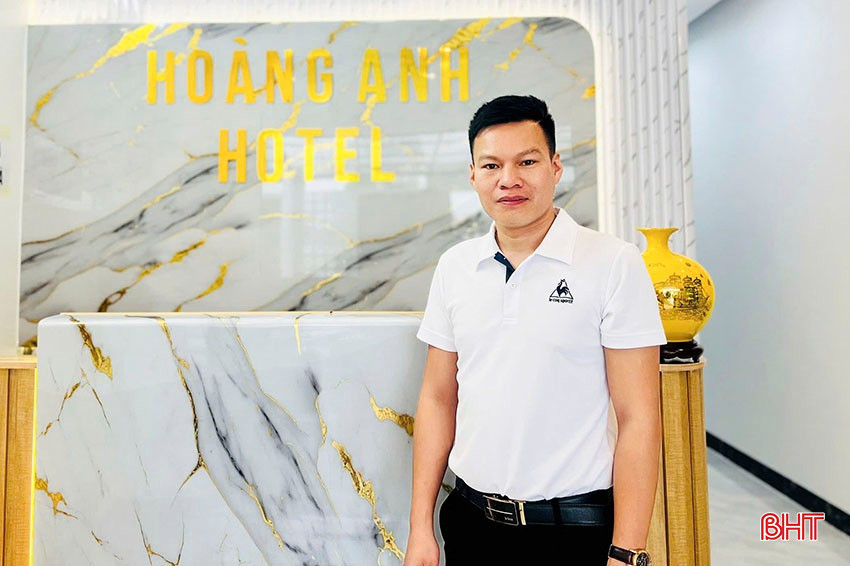 Anh Phan Trọng Thỉnh - chủ khách sạn Hoàng Anh (tại KDL biển Lộc Hà, Thạch Hà). bqbht_br_a8.jpg