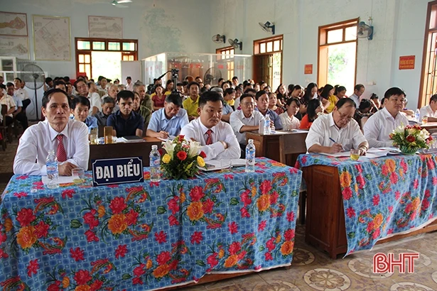 Nhân rộng điển hình tiên tiến học tập và làm theo gương Bác