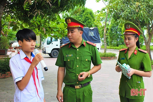 Truyền thông phòng chống tệ nạn ma túy cho hơn 12.000 học sinh