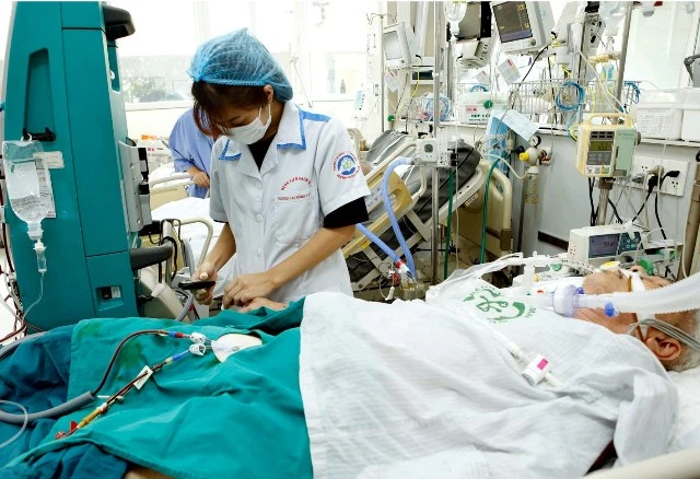 Bác sĩ Bệnh viện Bạch Mai chỉ rõ dấu hiệu nhận biết sớm bệnh đột quỵ