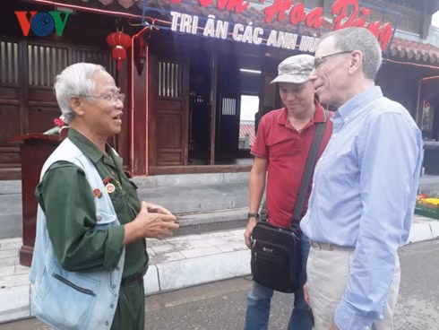 Người lính, dù ở phía nào cũng thấy “chiến tranh là đau thương“