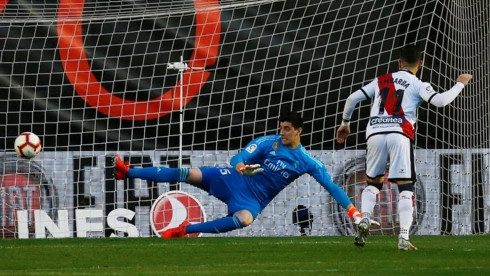 Rayo Vallecano 1-0 Real Madrid: Ôm hận vì VAR