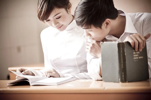 Cầu mong sao cô ấy cũng sẽ yêu con như mẹ đã từng yêu con Khi con trai có người yêu