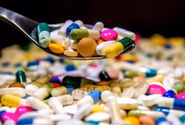 Báo động: Kháng thuốc gây ra ít nhất 700.000 ca tử vong/năm và sẽ tăng lên