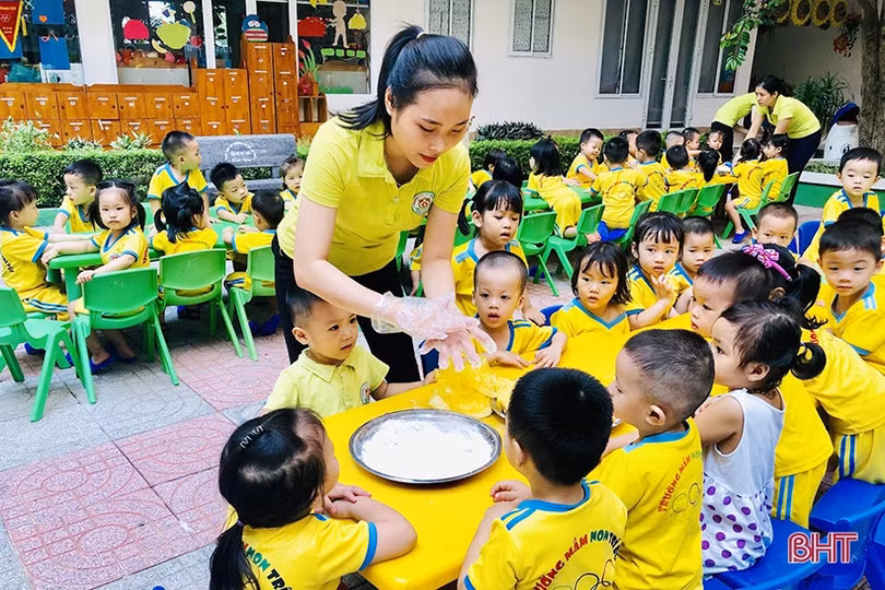 Học sinh mầm non Trí Đức háo hức khám phá Tết Trung thu