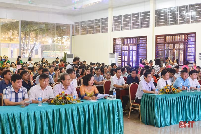 Cao đẳng Y tế Hà Tĩnh nhất Hội diễn văn nghệ các cơ sở giáo dục nghề nghiệp năm 2019