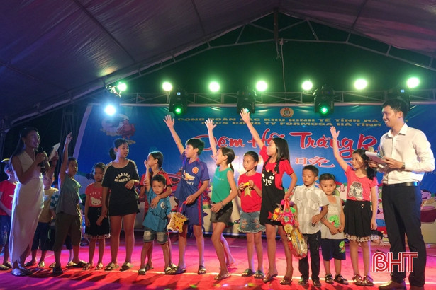4.800 suất quà trung thu đến với con em người lao động Formosa Hà Tĩnh