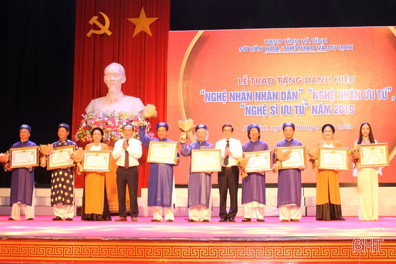 9 cá nhân ở Hà Tĩnh được phong tặng Nghệ nhân nhân dân, Nghệ nhân ưu tú, Nghệ sỹ ưu tú