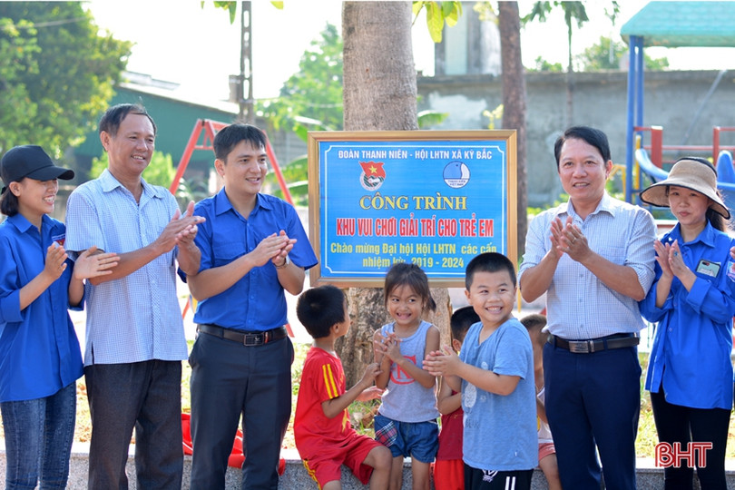 “Ngày chủ nhật xanh” sôi động của tuổi trẻ huyện Kỳ Anh