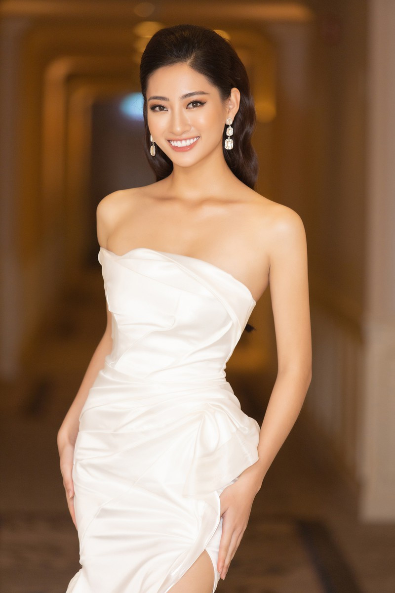 Top 3 Miss World Vietnam “đốt mắt” trong trang phục váy trắng nuột nà