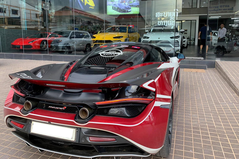 Đột nhập showroom siêu xe tại Lào, đầy đủ các siêu phẩm mơ ước