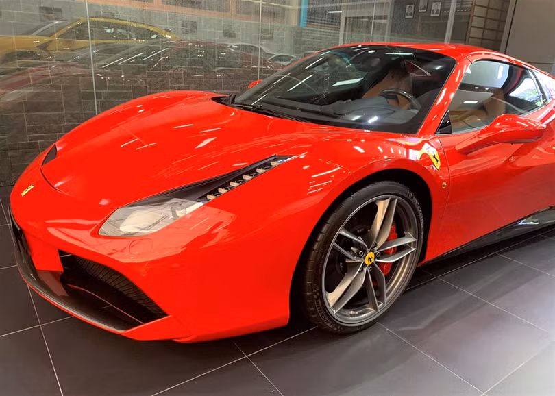 Đột nhập showroom siêu xe tại Lào, đầy đủ các siêu phẩm mơ ước