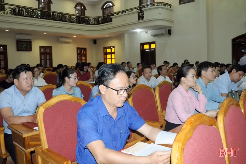 Báo cáo viên cần nắm bắt kịp thời tâm tư của nhân dân, phản bác các thông tin xấu độc