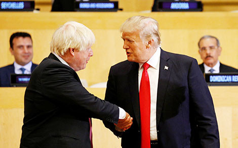 Nếu đạt được thỏa thuận thương mại với Mỹ thì nước Anh có thể tìm được đường ra khỏi những rắc rối của một tiến trình Brexit. Ảnh: L.G. Lạc lối trong sương mù