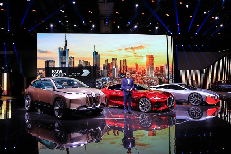 cận cảnh bmw concept 4 tại triển lãm ô tô frankfurt hình 1 Cận cảnh BMW Concept 4 tại Triển lãm ô tô Frankfurt