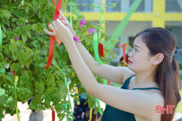 Cô trò Trường Mầm non Trung Kiên vui ngày hội đến trường