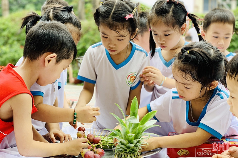 Học sinh mầm non Trí Đức háo hức khám phá Tết Trung thu