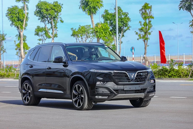 Lux SA2.0 tại nhà máy trong lễ bàn giao xe hôm 28/7. Ảnh: Ngọc Tuấn VinFast thay đổi cách bán xe