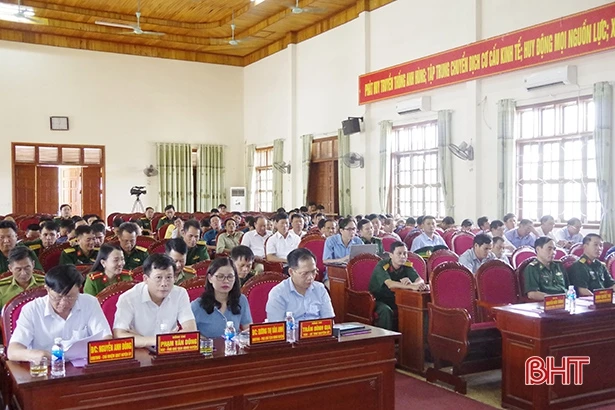 Phát huy sức mạnh tổng hợp, xây dựng nền quốc phòng toàn dân vững chắc