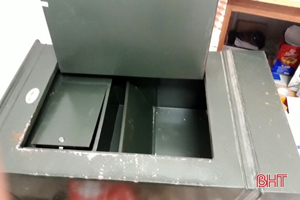 Trộm đột nhập, đục két sắt ở 2 bưu điện phường